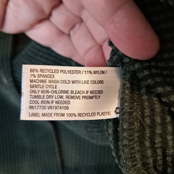 Forest green long sleeved oversized corduroy shirt jacket - Picture 10 of 10